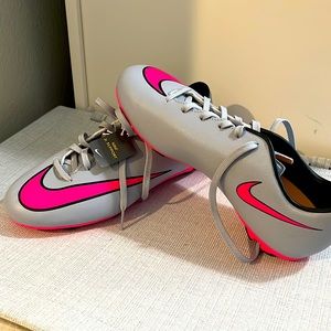 Nike Youth Soccer Cleats